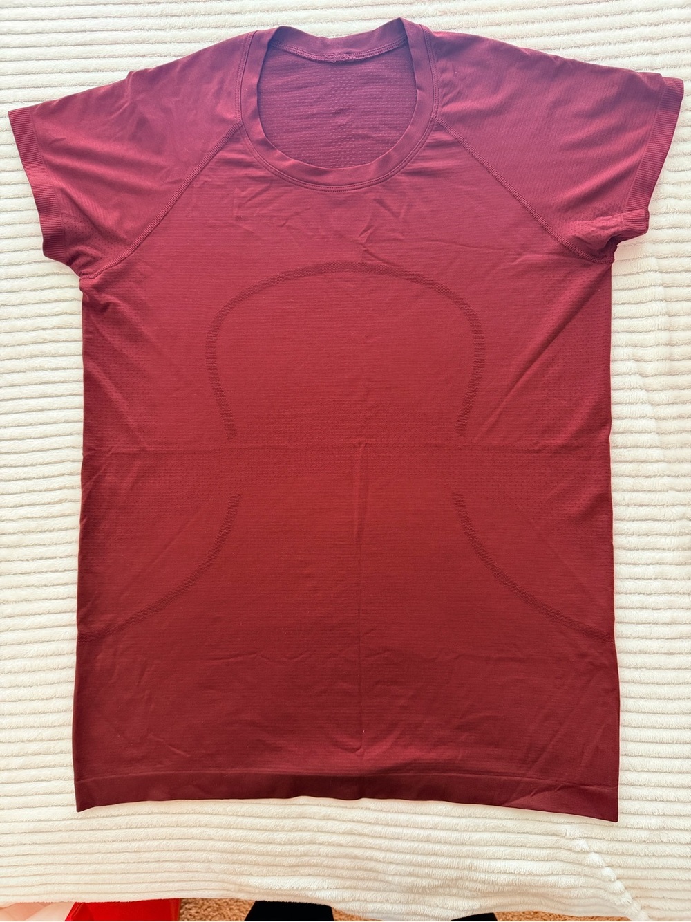 lululemon athletica Short-Sleeve Seamless Tee in Burgundy